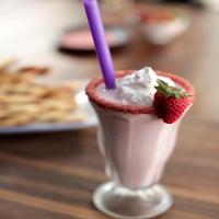 Strawberry Milkshake with Strawberry Twists_image