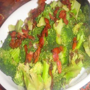 Broccoli With Balsamic-Bacon Vinaigrette Sauce image