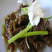 Curry Beef Short Ribs With Horseradish Sauce_image