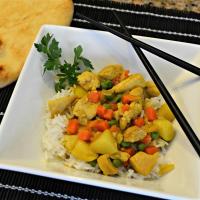 Yellow Curry Chicken with Jasmine Rice_image