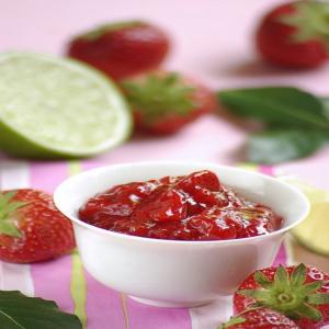 Strawberry Jam With Bay Leaves_image
