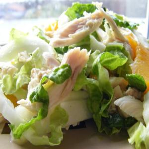 Chicken and Peach Salad_image