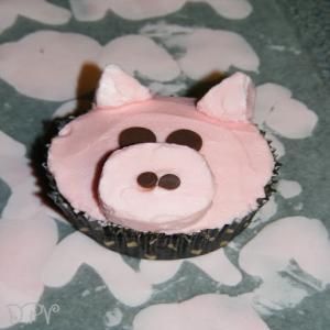 Miss Piggy Cupcakes Recipe - (4.5/5)_image