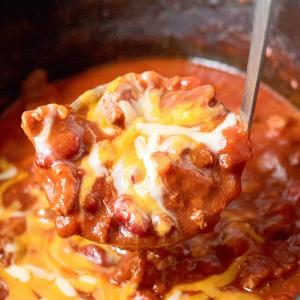 Slow Cooker Ultimate Beef Chili_image