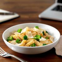 Ready Pasta Rotini with Broccoli and Cheese_image