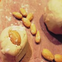 Dolcetti di Marzapane (Italian Marzipan Cookies) image
