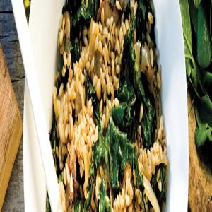 Wheat Berries with Charred Onions and Kale_image