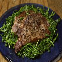 Peppered Rib-Eye Steaks With Watercress_image