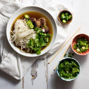 Vietnamese Meatball Pho Noodle Soup (Pho Bo) - Cooking and Beer_image