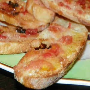 Grilled Bread With Tomato_image