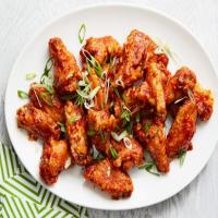 Honey-Sriracha Chicken Wings image
