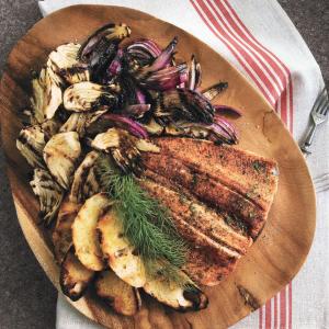 Smoked Trout Crostini with Grilled Fennel and Red Onion_image