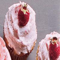 Strawberry Cupcakes with Strawberry Buttercream_image