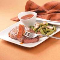 Steak with Dipping Sauce_image