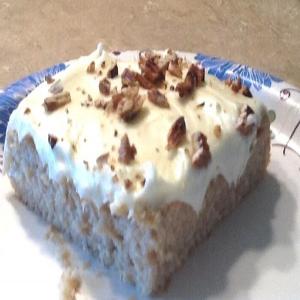 Banana Butter Pecan Cake w/ Cream Cheese Frosting_image