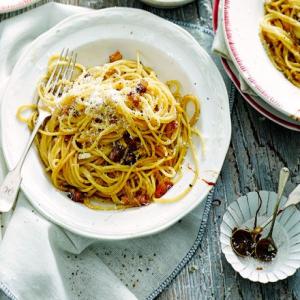 Marmite & pancetta spaghetti image