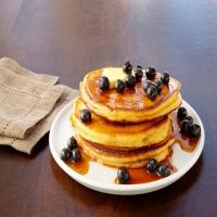 Buttermilk Pancakes With Vanilla Bean-Berry Syrup_image