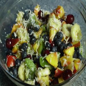 Fresh and Simple Fruit Salad_image