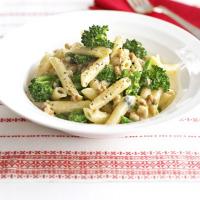 Broccoli, walnut and blue cheese pasta image