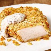 PRETZEL-CRUSTED PORK CUTLETS WITH MUSTARD SAUCE_image