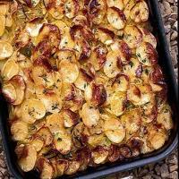 Buttery roast thyme potatoes image