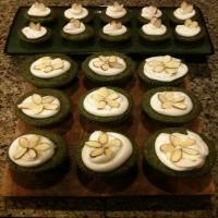 Green Tea Almond Cupcakes_image
