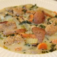 Tuscan Smoked Turkey-Bean Soup image