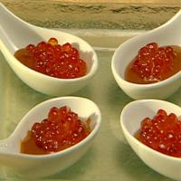 Caramels with Salmon Roe_image