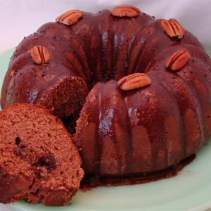 Bertha's Big Bourbon Bundt Cake_image