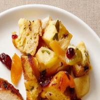 Semolina Bread-Apple Stuffing With Dried Cranberries and Apricots_image