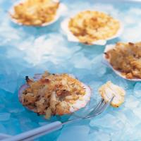 Mini Crab Cakes on Seashells_image