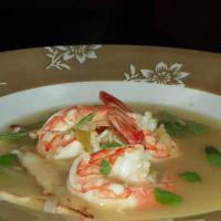 Thai Shrimp and Lemongrass Soup (Tom Yum Soup)_image