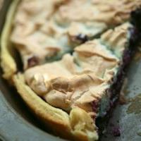 4-Ingredient Blueberry Meringue Pie_image