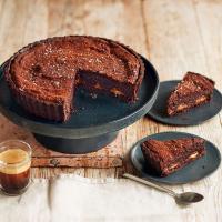 Millionaire's chocolate brownie tart image