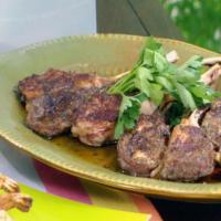 Grilled Lamb Chops with Rosemary, Salt, and Tapanade Aioli_image