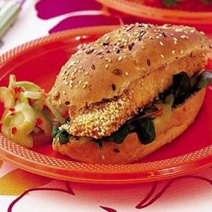 Sesame salmon subs with cucumber pickle_image