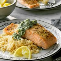 Salmon with Spinach Sauce image