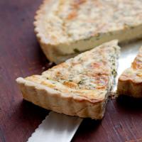 Herbed Quiche with Blue Cheese image