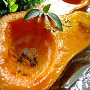 Roasted Winter Squash With Browned Butter and Sage_image