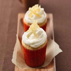 Ginger and Peach Cupcakes_image