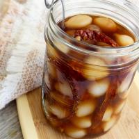 Traditional English Pickled Onions_image