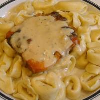 Fresh Broiled Salmon With Saucy Cheese Tortellini_image