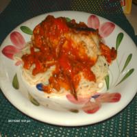 Chicken-Wrapped Sausages With Mushroom-Tomato Sauce_image