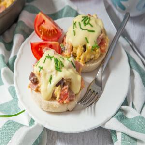 Bacon, Gruyere Cheese and Egg Sandwiches With Hollandaise_image