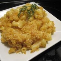 Mena's Baked Macaroni and Cheese with Caramelized Onion image