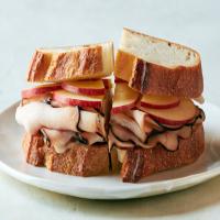 Turkey and Apple Sandwiches With Maple Mayonnaise_image