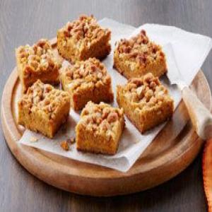 Pumpkin-Gingerbread Crumble Bars_image