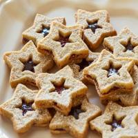 Linzer Star Sandwich Cookies_image
