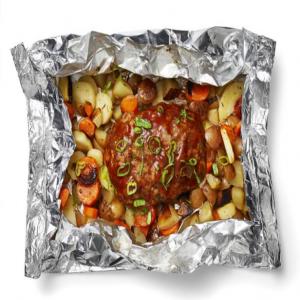 Foil-Packet Mini Meatloaves with Root Vegetables_image