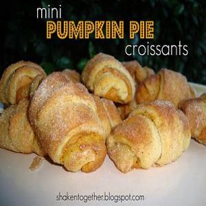 Mini pumpkin pie croissants_image